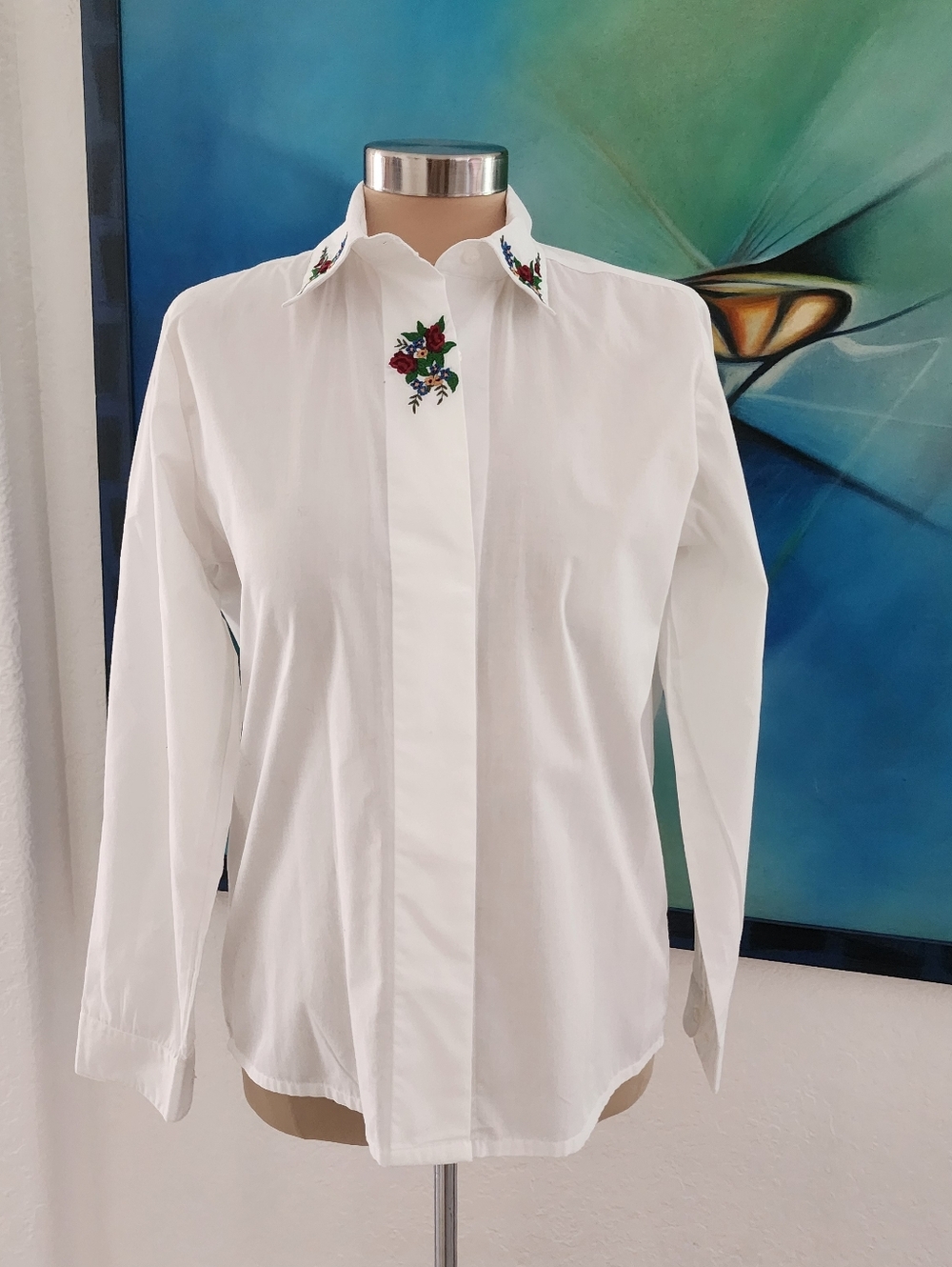 WITT | Embroidered White Button-Up Shirt